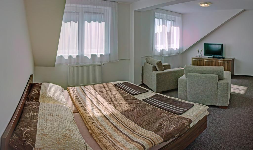 Penzion Na Dlouhe Uherske Hradiste Room photo